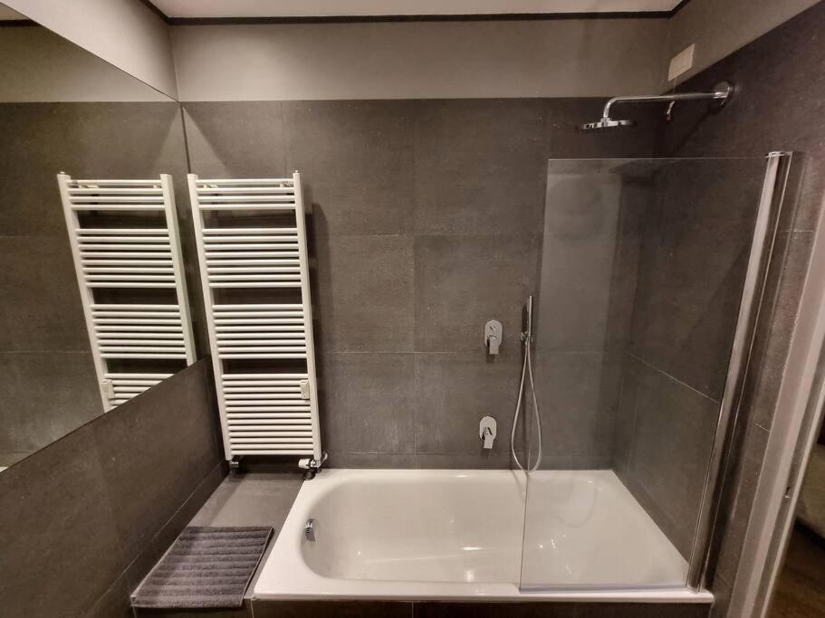 شقة Gazzana Corner House ميلان المظهر الخارجي الصورة